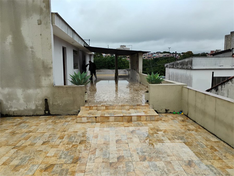 Sobrado à venda com 3 quartos, sendo 1 suíte,  em Jardim Jabaquara, São Paulo, SP