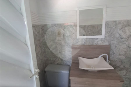 Casa à venda ou para alugar com 2 quartos, sendo 1 suíte, no condomínio Sem Nome Estrada Guandu do Sapê 1444, Rio de Janeiro - RJ