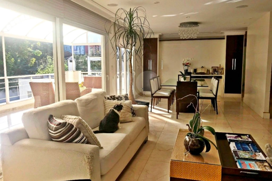 Casa à venda com 4 suítes em Horto Florestal, São Paulo, SP