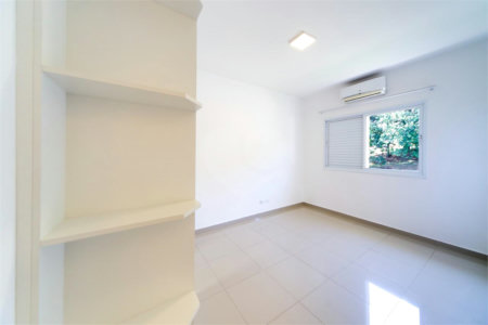 Casa à venda com 4 quartos, sendo 3 suítes,  no condomínio Parque Esplanada, Votorantim - SP