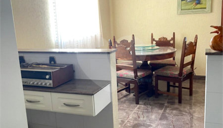 Casa à venda com 9 quartos, sendo 4 suítes, em Condomínio Flamboyant-b, Atibaia, SP
