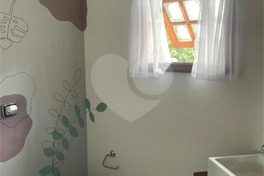 Casa à venda com 3 quartos, sendo 1 suíte, no condomínio Clube de Campo Mairiporã, Mairiporã - SP