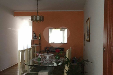 Casa à venda com 3 quartos, sendo 1 suíte, em Jardim São Paulo(zona Norte), São Paulo, SP