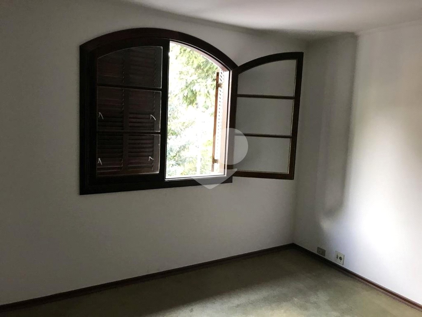Casa à venda com 3 quartos, sendo 1 suíte,  em Vila Irmãos Arnoni, São Paulo, SP
