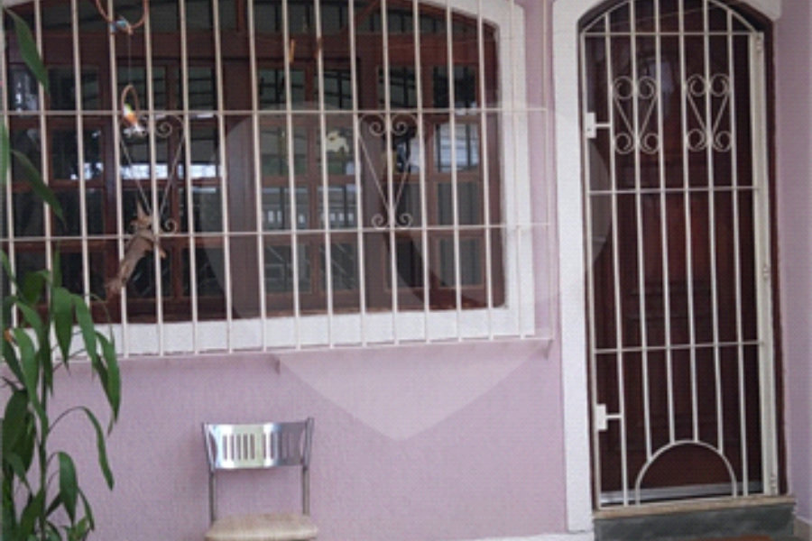 Sobrado à venda com 2 quartos em Tremembé, São Paulo, SP