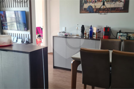 Apartamento à venda com 2 quartos em Parque Reboucas, São Paulo, SP
