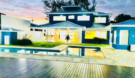 Casa para alugar com 5 quartos, sendo 4 suítes,  em Marina, Armação dos Búzios, RJ
