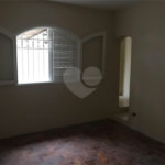 Sobrado à venda com 4 quartos, sendo 1 suíte, em Jardim Floresta, São Paulo, SP