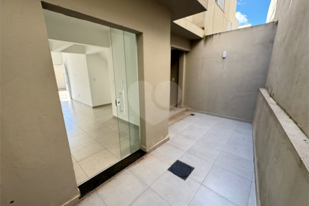 Sobrado à venda com 2 quartos em Vila Progresso, Itapetininga, SP