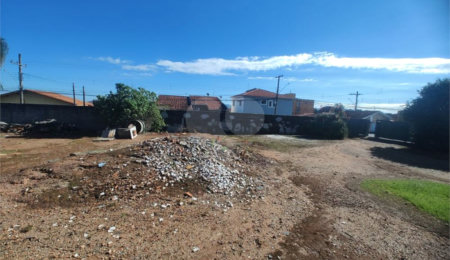 Terreno à venda em Jardim Alvinópolis, Atibaia, SP