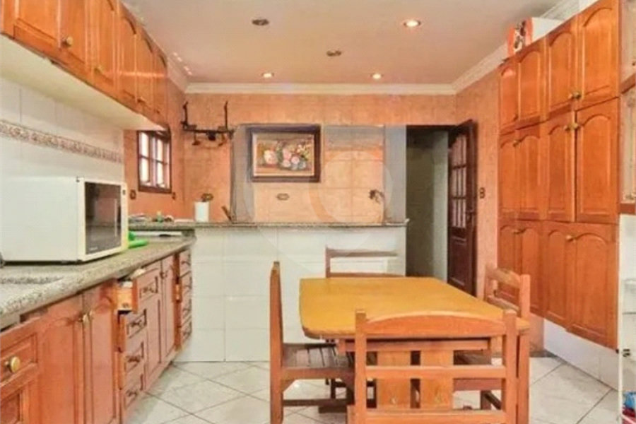 Sobrado à venda com 3 quartos em Vila Bonilha, São Paulo, SP
