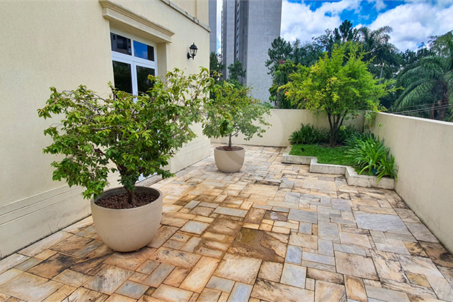 Apartamento à venda com 3 suítes em Morumbi, São Paulo, SP
