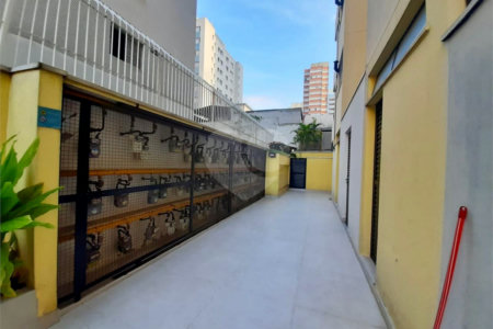Apartamento para alugar com 3 quartos, sendo 1 suíte, em Vila Olímpia, São Paulo, SP