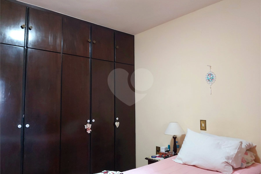 Sobrado à venda com 3 quartos, sendo 1 suíte, em Vila Irmãos Arnoni, São Paulo, SP