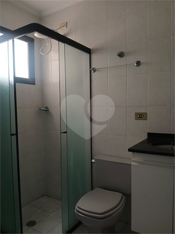 Apartamento à venda com 3 quartos, sendo 1 suíte,  em Enseada, Guarujá, SP