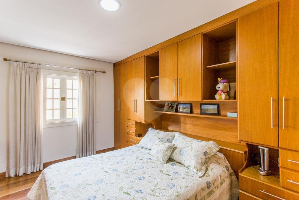 Sobrado à venda com 4 quartos, sendo 3 suítes, em Brooklin, São Paulo, SP