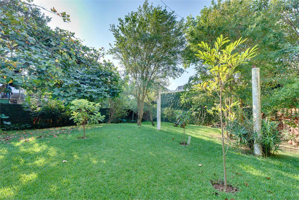Terreno à venda em Jardim Petropolis, São Paulo, SP