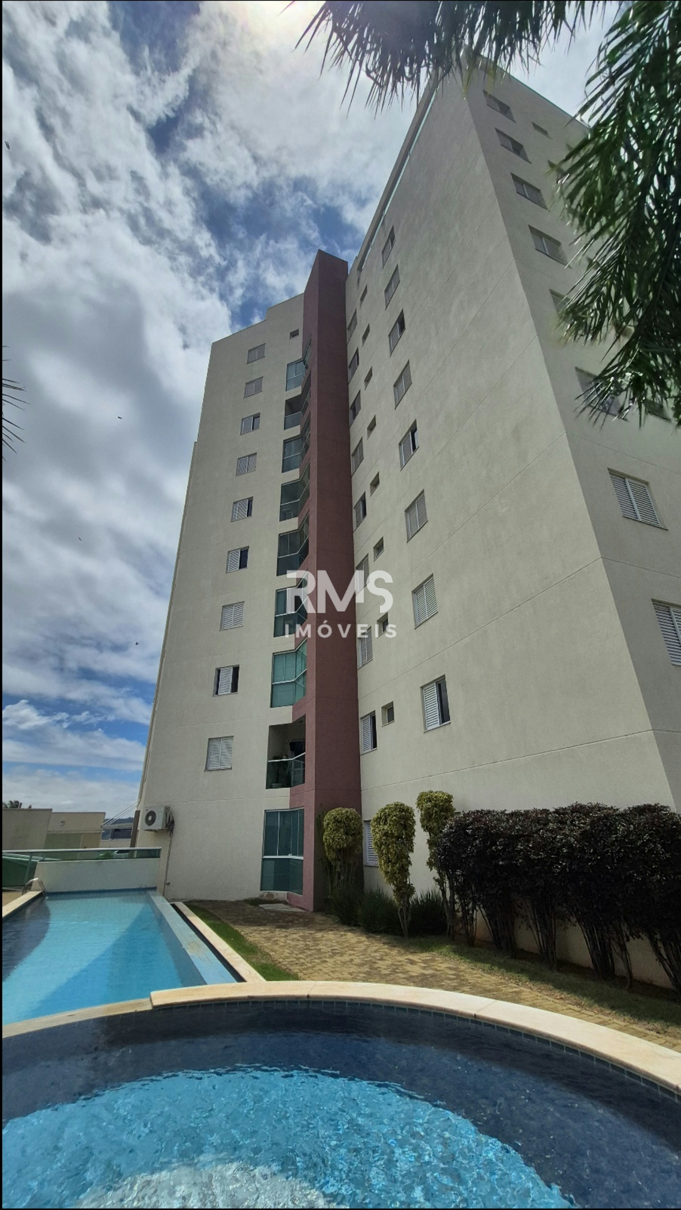 Apartamento à venda com 3 quartos, sendo 1 suíte,  em Jardim Aeroporto I, Itu, SP