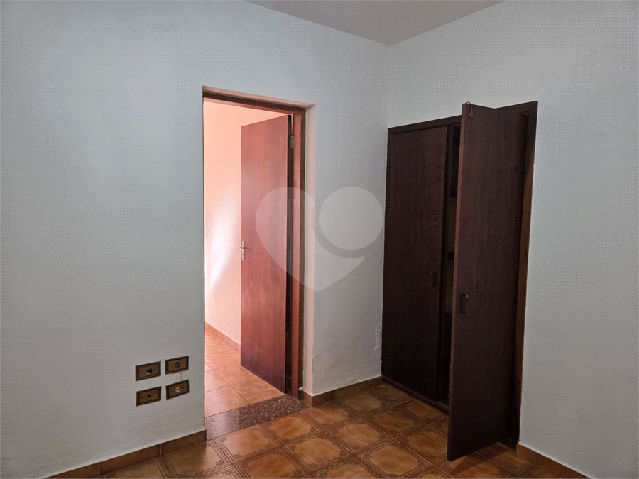 Casa à venda com 3 quartos, sendo 2 suítes, em Vila Helena, Atibaia, SP