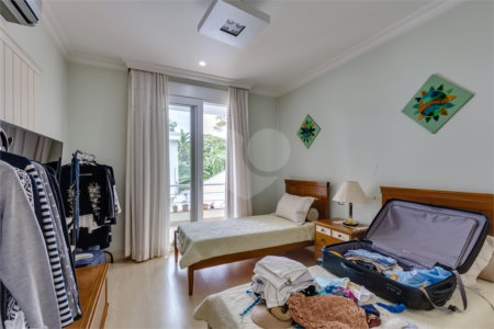 Casa à venda com 2 suítes em Alto da Boa Vista, São Paulo, SP