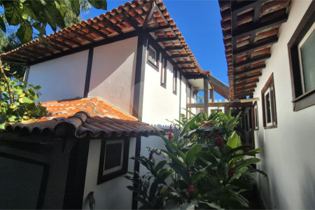 Casa em condomínio à venda com 4 quartos, sendo 3 suítes,  em Geribá, Armação dos Búzios, RJ
