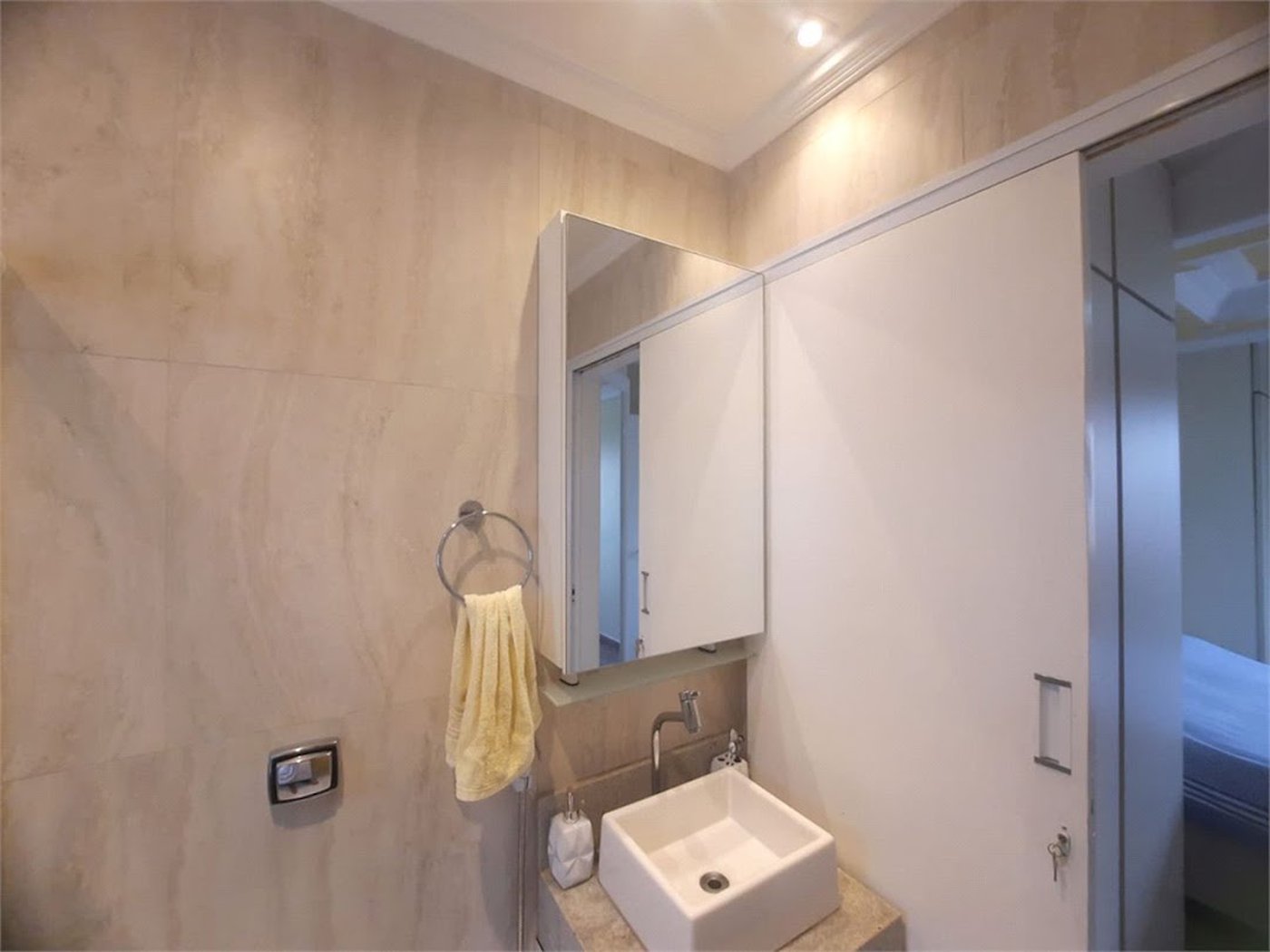 Apartamento com 3 dormitórios à venda, 202 m² por R$ 750.000,00 - Jardim Belmar - Guarujá/SP