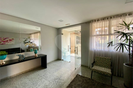 Apartamento à venda com 3 quartos, sendo 1 suíte,  em Saúde, São Paulo, SP