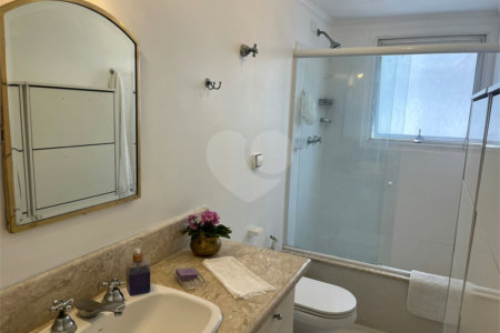 Apartamento à venda com 2 quartos, sendo 1 suíte,  em Itaim Bibi, São Paulo, SP