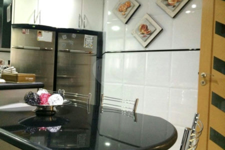 Apartamento à venda com 3 quartos, sendo 1 suíte,  em Bosque da Saúde, São Paulo, SP