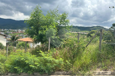 Terreno à venda com 1 quarto em Cidade Nova, Bom Jesus dos Perdões, SP
