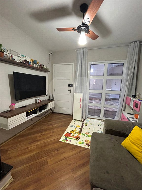Casa à venda com 3 quartos, sendo 1 suíte, no condomínio Residencial Villa Felicitá Ii, São Paulo - SP