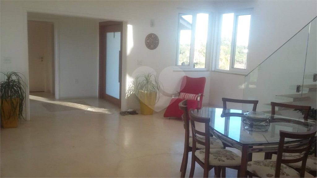 Casa à venda com 4 quartos, sendo 2 suítes, em Pinhal, Jarinu, SP
