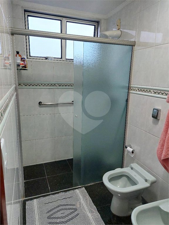 Apartamento à venda com 3 quartos, sendo 1 suíte, no Centro, Araraquara, SP