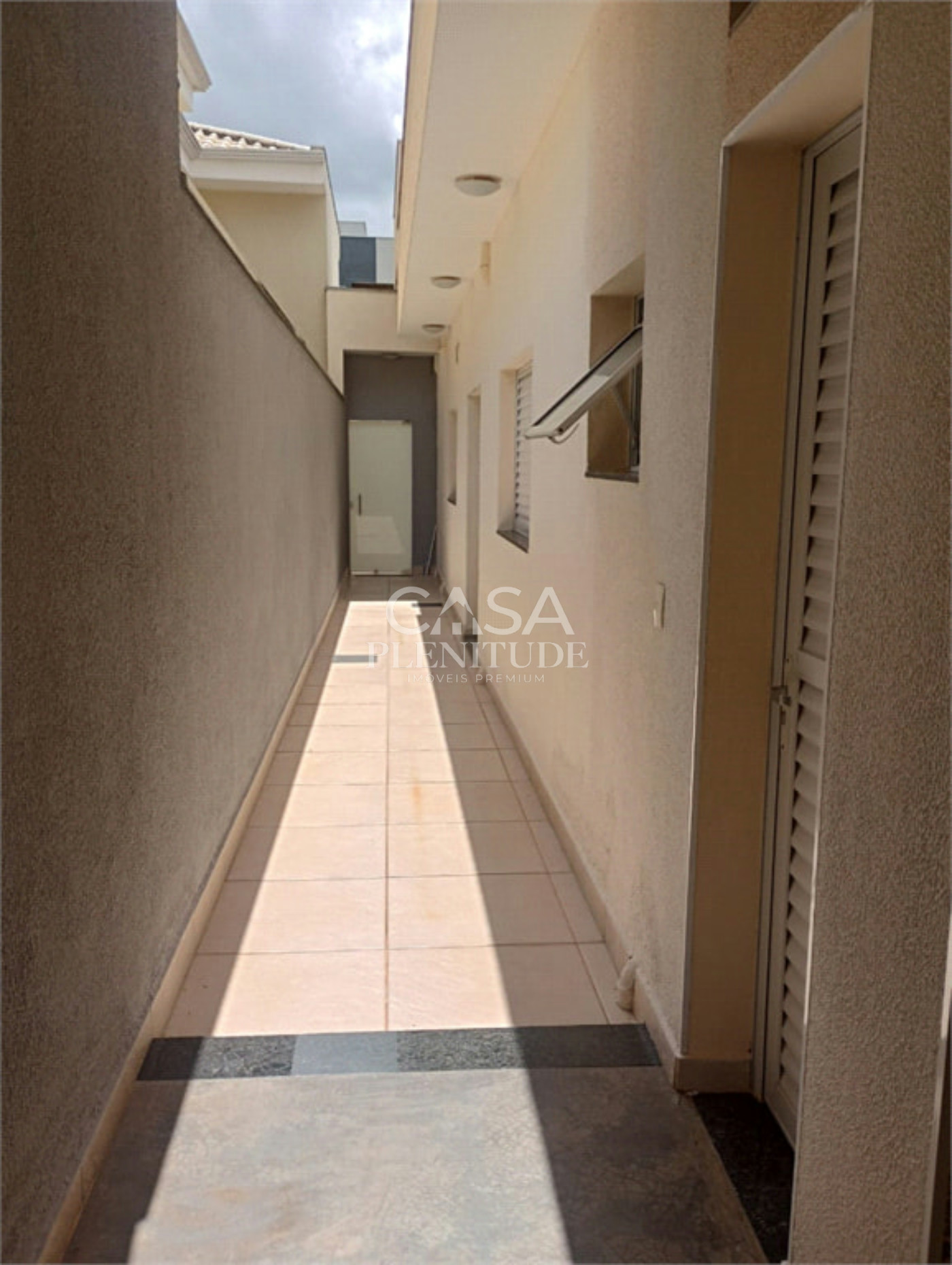 Casa em condomínio à venda com 3 quartos, sendo 1 suíte, em Wanel Ville, Sorocaba, SP