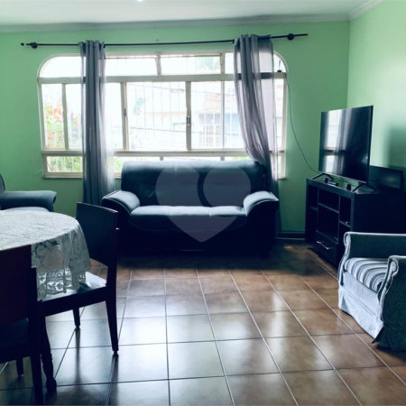Casa à venda com 3 quartos, sendo 1 suíte,  em Bosque da Saúde, São Paulo, SP