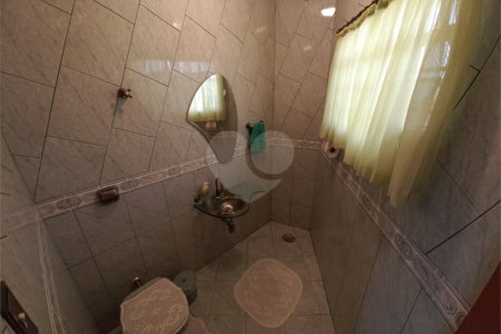 Sobrado à venda com 3 quartos, sendo 1 suíte, em Jardim Umarizal, São Paulo, SP