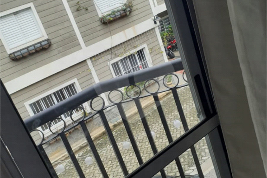 Casa à venda com 2 quartos, sendo 1 suíte, no condomínio Residencial Vila da Serra, São Paulo - SP