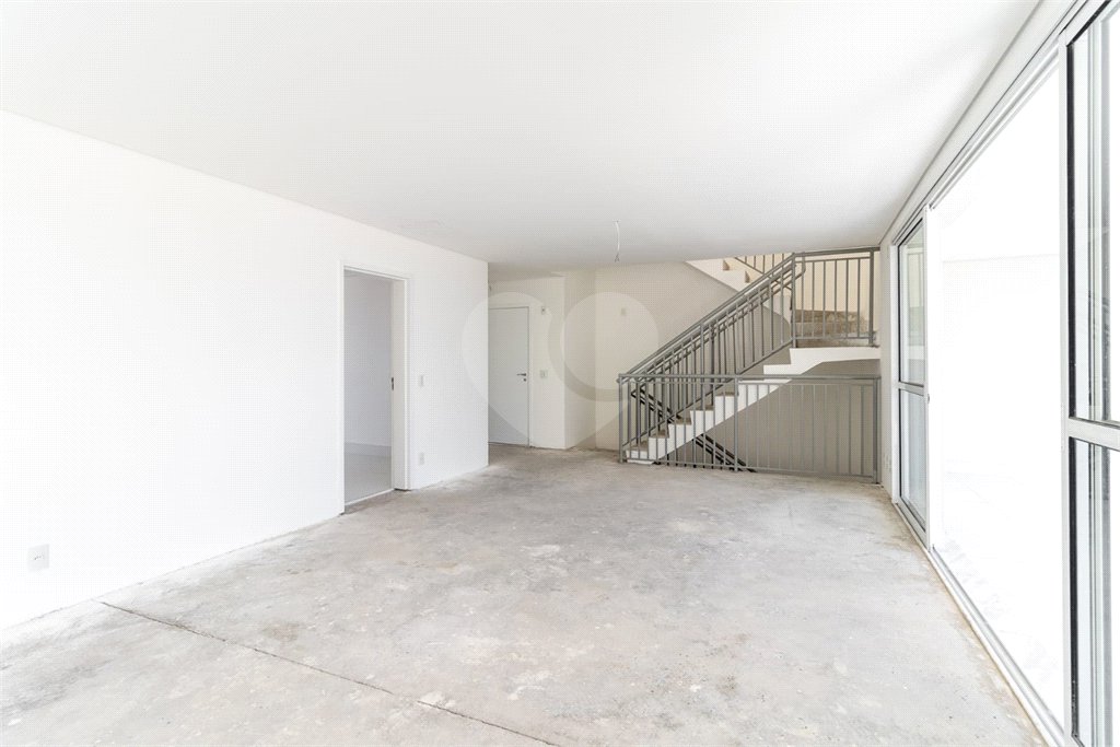 Triplex à venda com 4 suítes em Anhangabaú, Jundiaí, SP