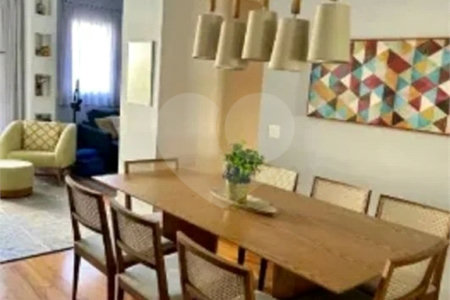 Apartamento à venda com 2 quartos, sendo 1 suíte, em Cambuci, São Paulo, SP