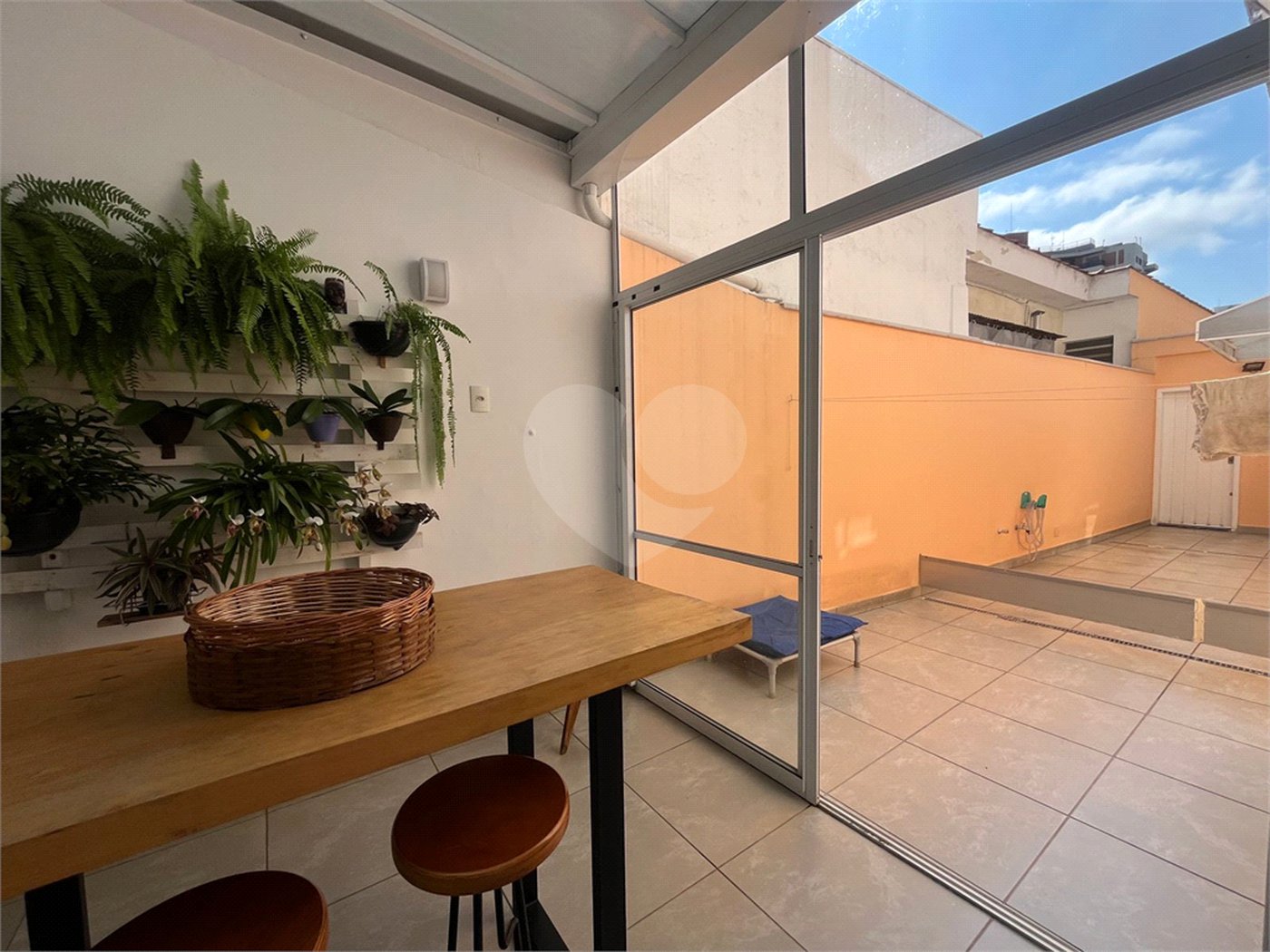 Casa à venda com 3 quartos, sendo 1 suíte, em Vila Ester (zona Norte), São Paulo, SP