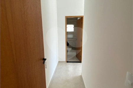 Casa à venda com 3 quartos, sendo 1 suíte, no condomínio Residencial Santa Martha, Bom Jesus dos Perdões - SP