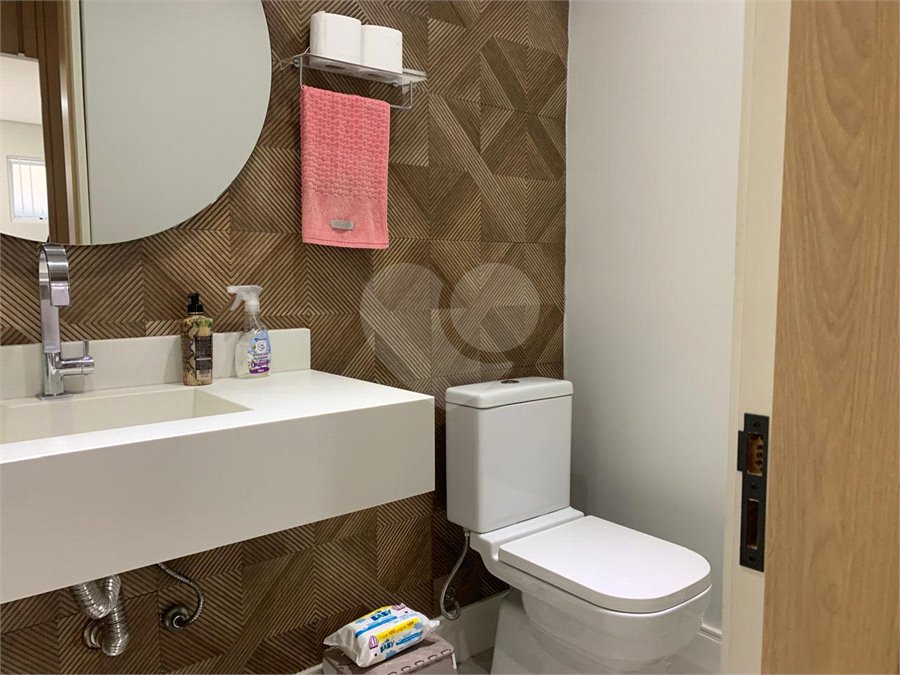 Sobrado à venda com 4 quartos, sendo 3 suítes, em Imirim, São Paulo, SP