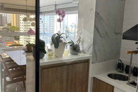 Apartamento à venda com 3 quartos, sendo 1 suíte, em Vila Firmiano Pinto, São Paulo, SP