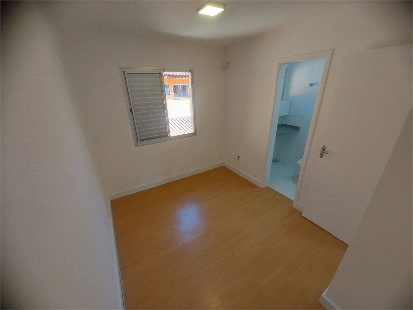 Casa à venda com 2 quartos, sendo 1 suíte,  em Jardim Torino, Cotia, SP