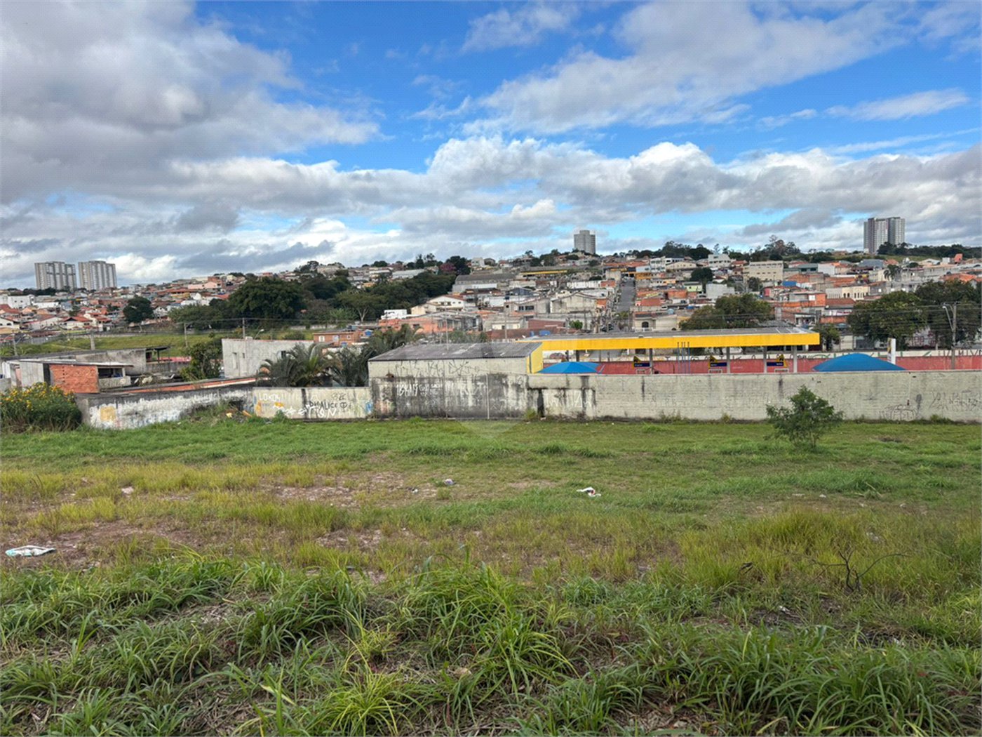 Terreno à venda em Vila Anchieta, Poá, SP