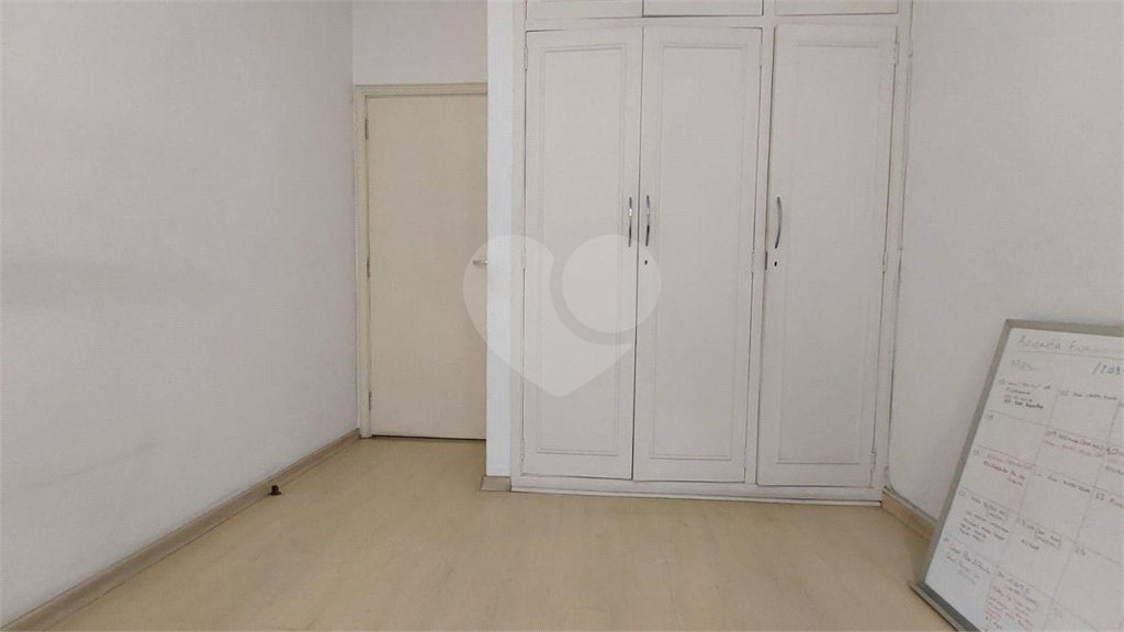 Casa à venda com 4 quartos, sendo 2 suítes,  em Vila Alexandria, São Paulo, SP