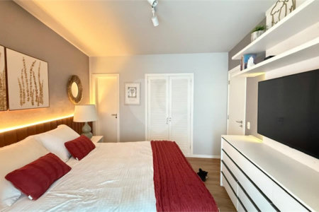 Apartamento à venda com 3 quartos, sendo 1 suíte, em Pitangueiras, Guarujá, SP