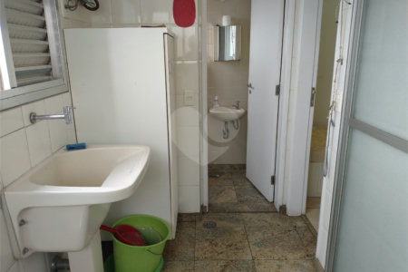 Apartamento para alugar com 3 suítes em Campo Belo, São Paulo, SP