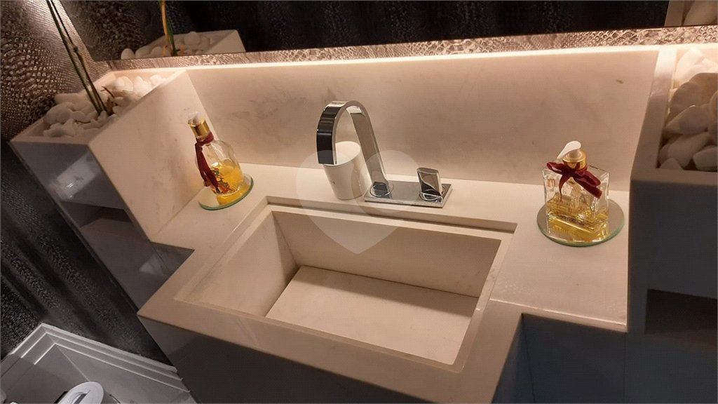 Apartamento à venda com 3 suítes em Santana, São Paulo, SP