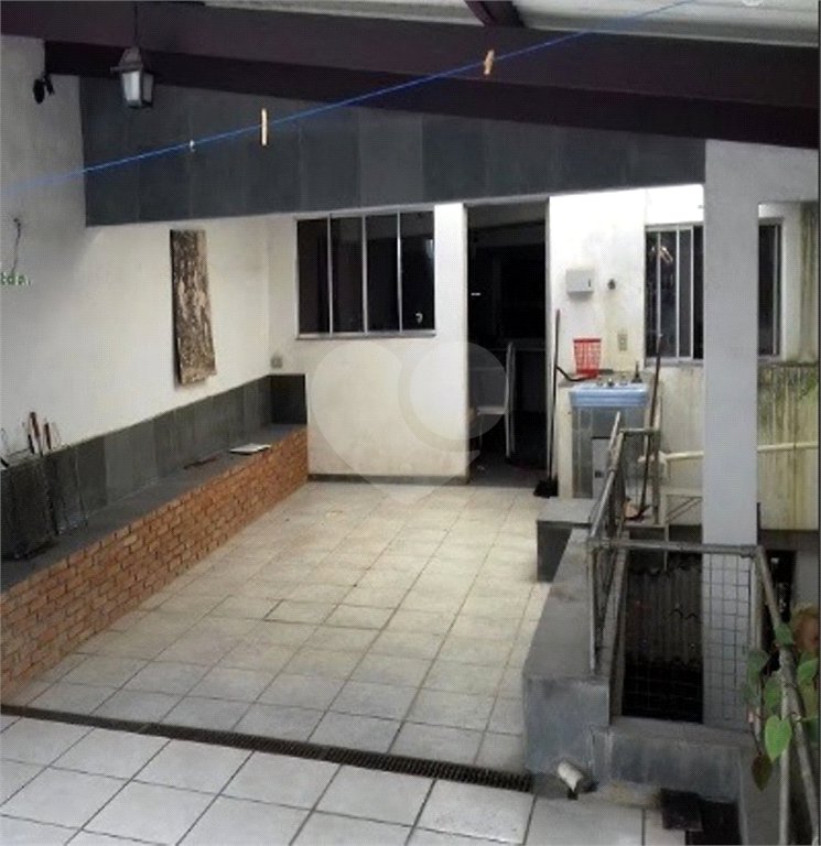 Sobrado à venda com 8 quartos, sendo 3 suítes, em Liberdade, São Paulo, SP